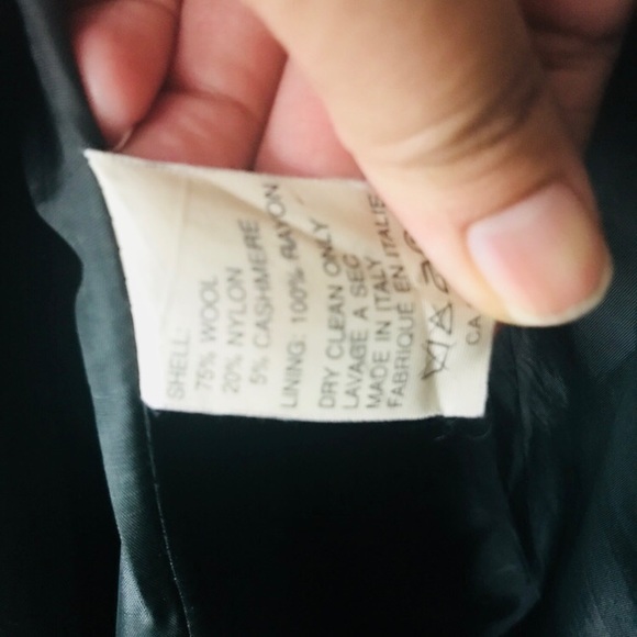 Giorgio Armani Navy Blue Suit Size 44 - Picture 5 of 8